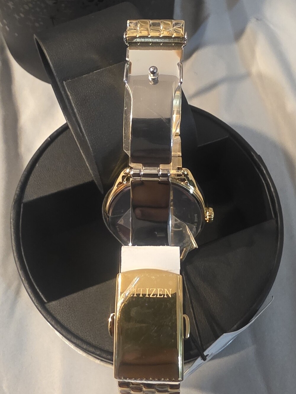 Citizen Women Disney Mickey Mouse Eco-Drive Watch Yellow Gold Steel New - Picture 4 of 7